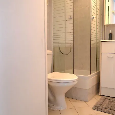 Le Flamant Rose Apartment *